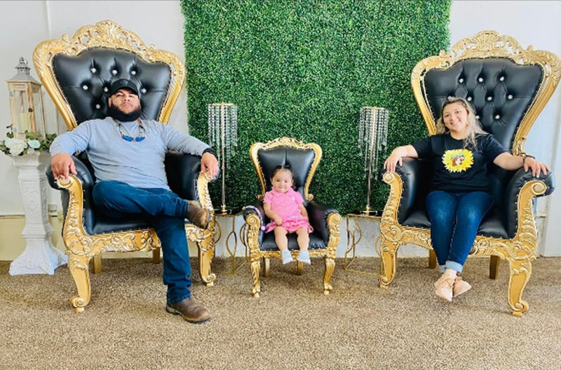 41" Kids' Takhta Throne (T) • Gold/Black Chiseled Perfections®