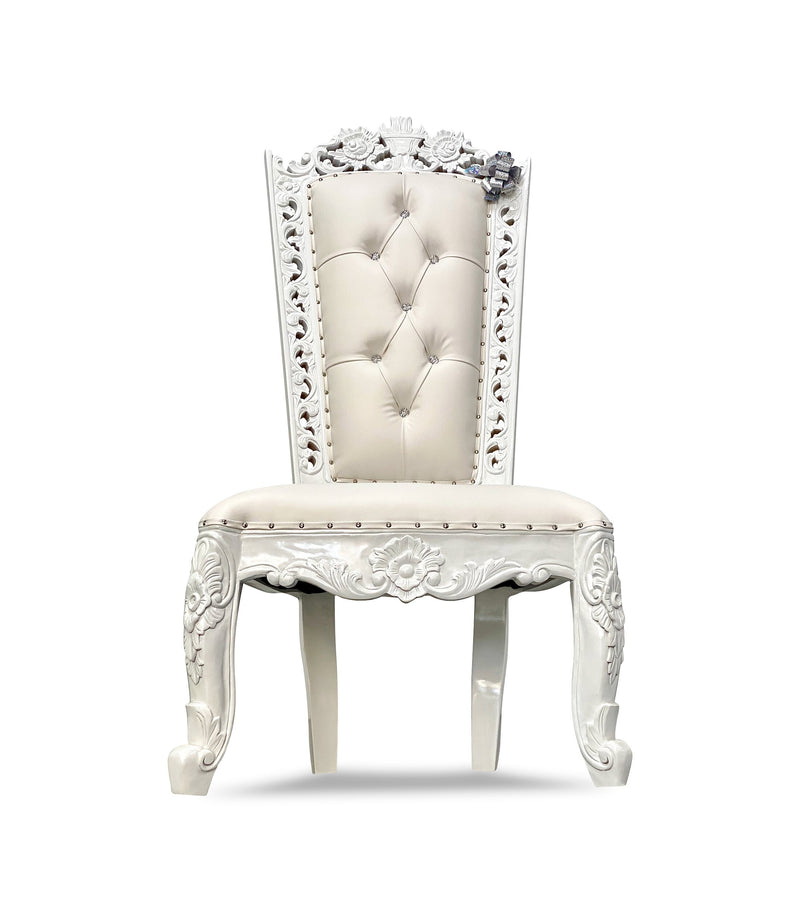 60" Casper accent chair • White/Ivory