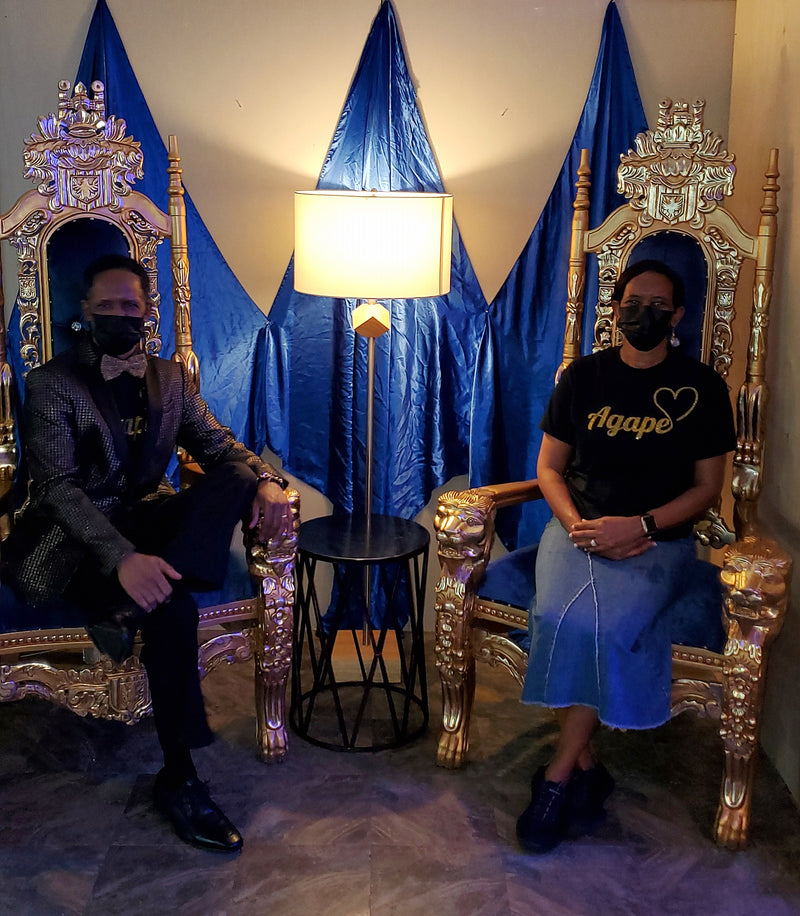 70" Raja Throne • Gold/Blue velvet